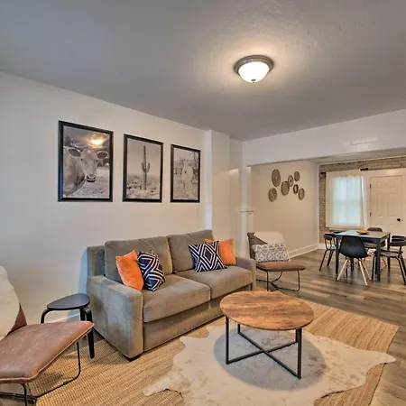 Modernized Slc Duplex With Yard About 4 Mi To Dtwn! Villa